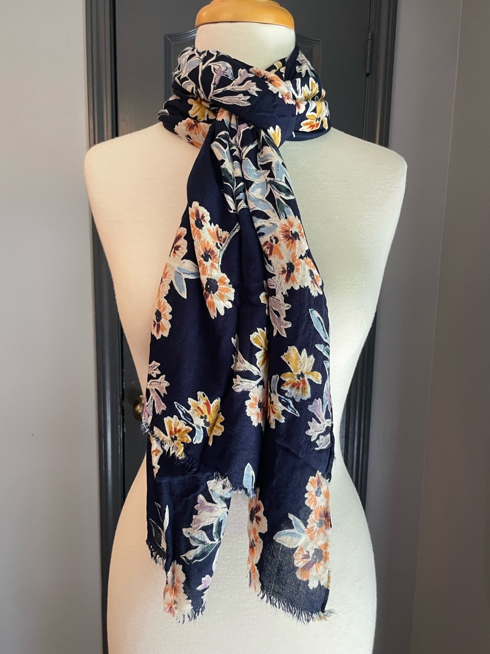 Fatface Floral Navy Lightweight Women's Scarf